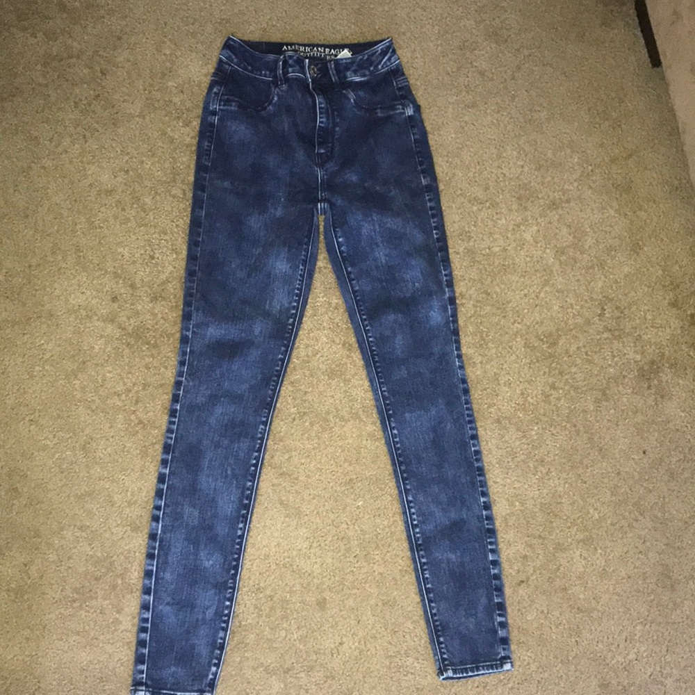 Skinny blue jeans